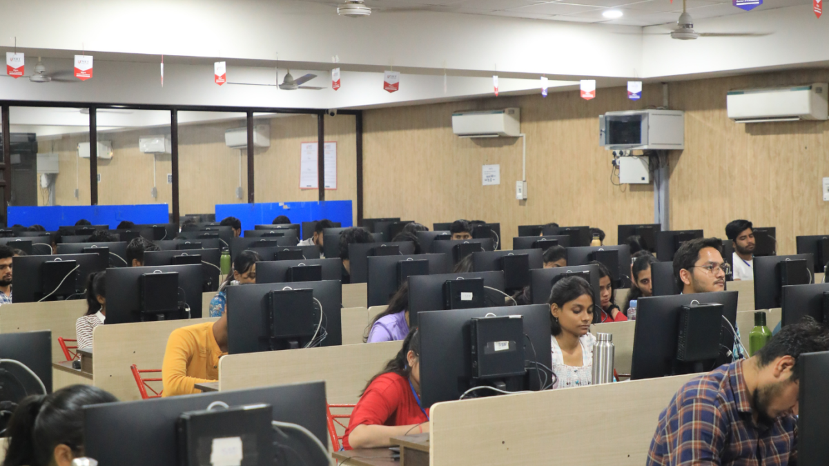 Tech Navigatio Noida: Transforming Access to Affordable Technology Through Refurbished IT Solutions tech navigatio Noida